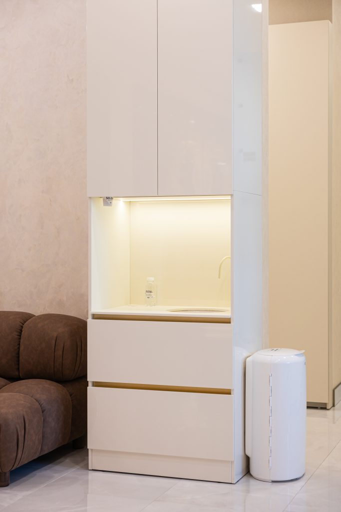 Dulapuri de depozitare apă clinica Dentus Dentino